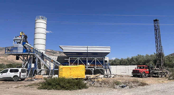 Kemah’ta kurulan yeni beton santrali, inşaat sektörüne hız ve ekonomik