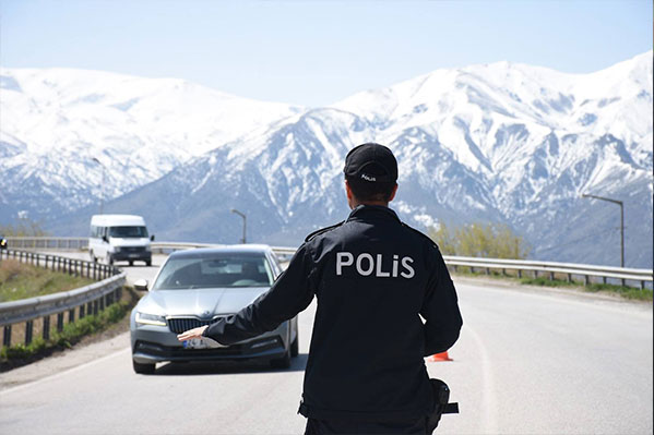 Erzincan İl Emniyet Müdürlüğü, aranan 18 şahısı yakaladı! Uyuşturucu ticareti,