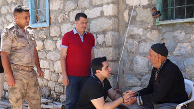 Kemah Kaymakamı Resul Tutay, ilçeye bağlı köylerde yürütülen hizmetleri yerinde görmek ve