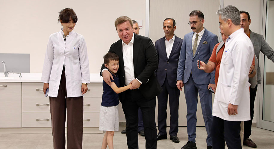 Erzincan Valisi Hamza Aydoğdu, Mengücek Gazi Eğitim ve Araştırma Hastanesi’nde