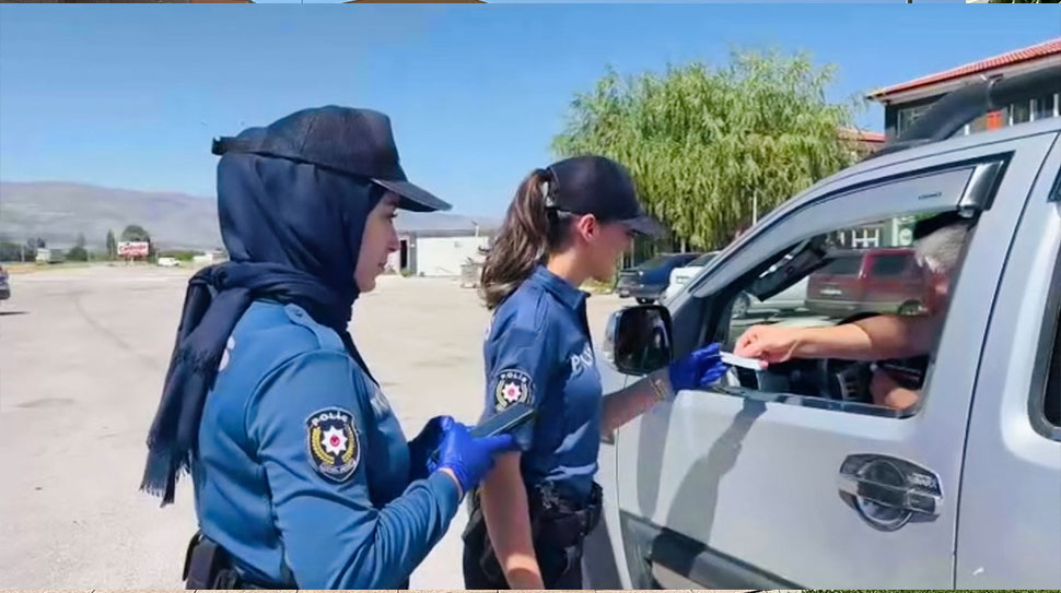 Erzincan Emniyet Müdürlüğü, sosyal medya hesapları üzerinden yaptığı paylaşımla, görev