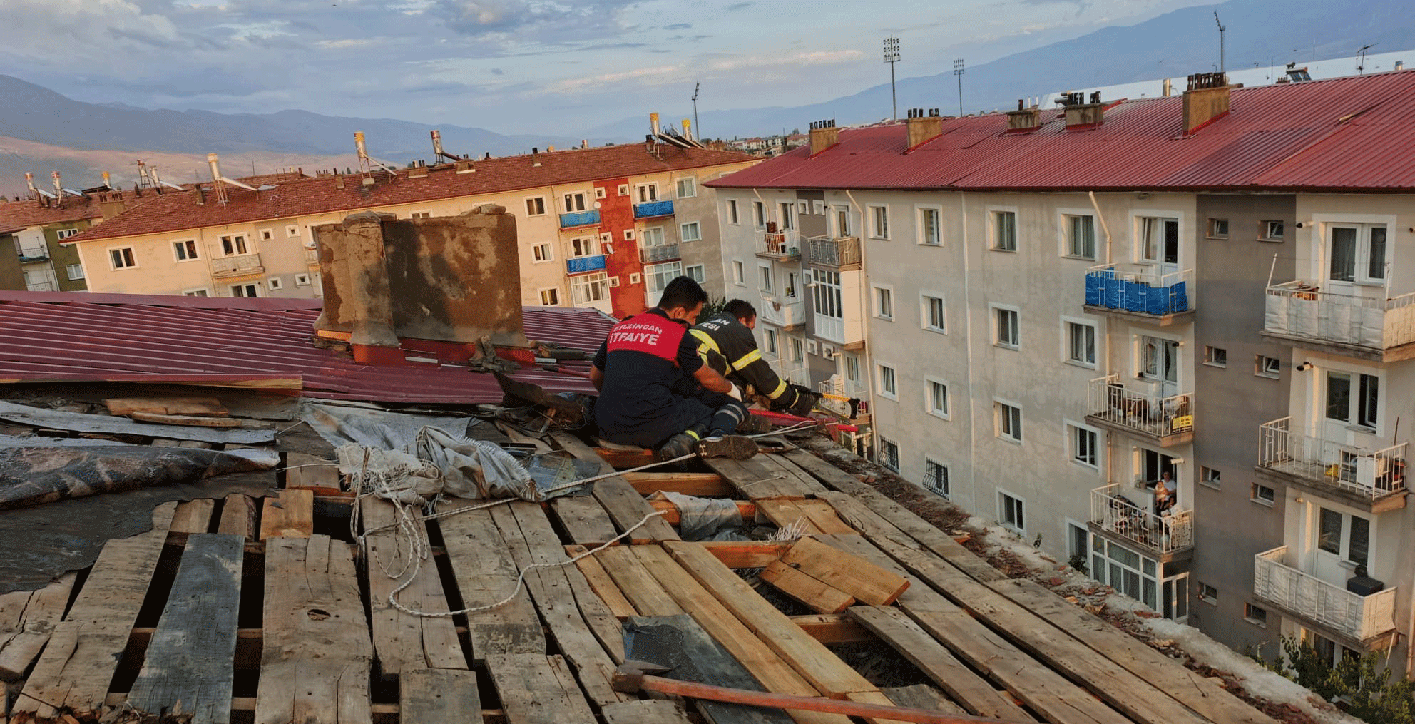 Erzincan’da önceki gün akşam saatlerinde etkili olan ani sağanak yağış