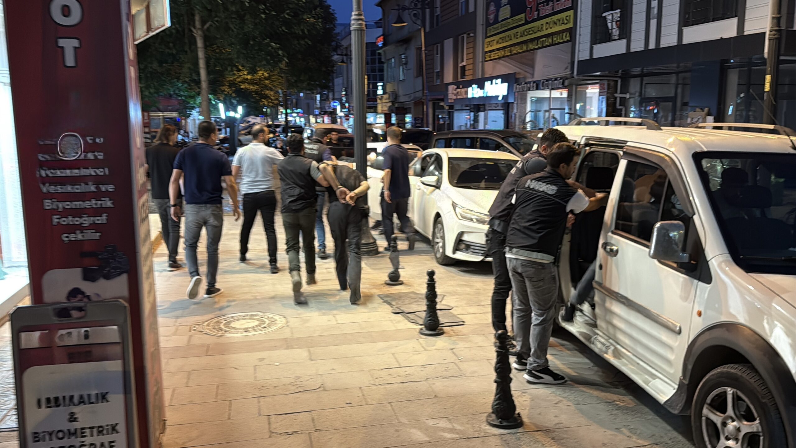 Erzincan’da düzenlenen uyuşturucu operasyonunda 4 şüpheli gözaltına alındı. Erzincan İl