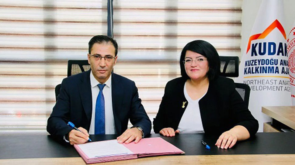 Erzincan Binali Yıldırım Üniversitesi’ne bağlı Kadın ve Aile Çalışmaları Merkezi