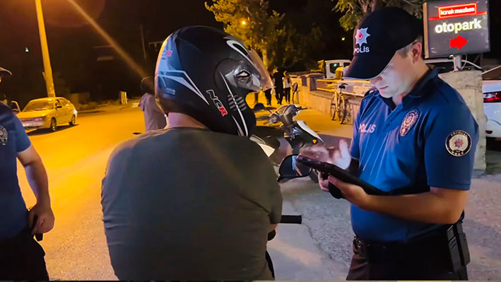 Erzincan’da artan motosiklet ve motorlu bisiklet kazalarına karşı Emniyet Müdürlüğü