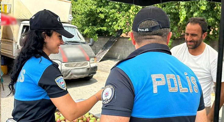Erzincan İl Emniyet Müdürlüğü Toplum Destekli Polislik Şube Müdürlüğü ekipleri,