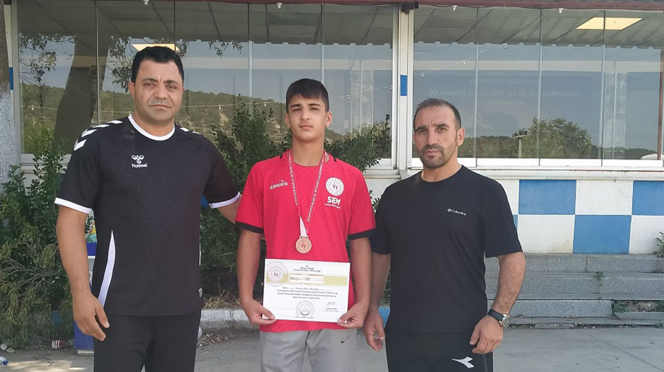 Manisa’nın Kula ilçesinde düzenlenen Anadolu Yıldızlar Ligi Güreş Grekoromen Türkiye