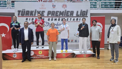 U21 Kadınlar Kumite 50 kg kategorisinde Türkiye üçüncüsü olan Erzincanlı
