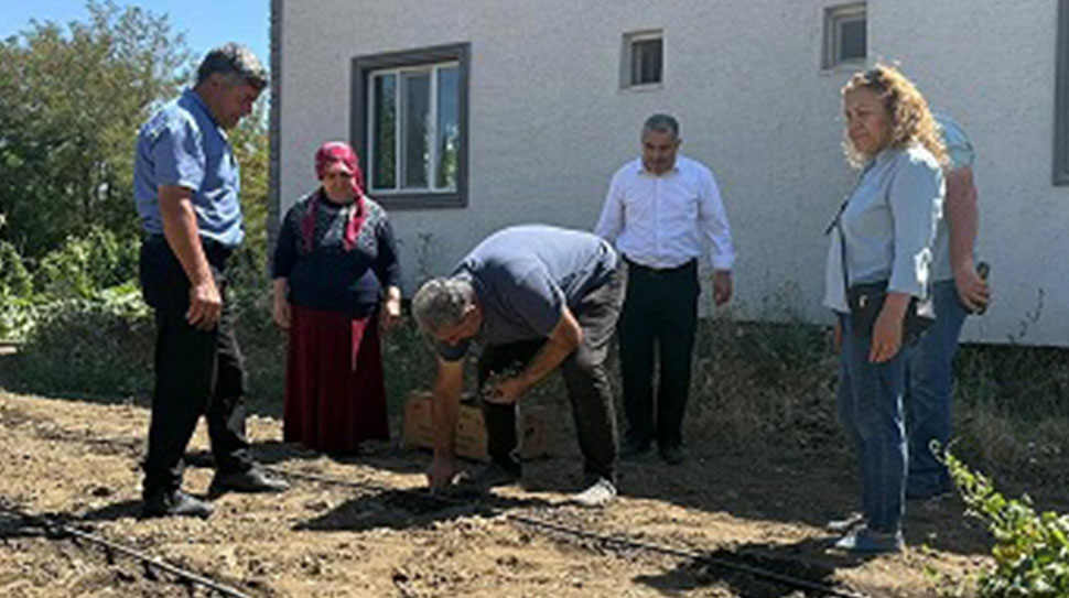 Erzincan Bahçe Kültürleri Araştırma Enstitüsü Müdürlüğü, tarımsal üretimin verimini artırmak