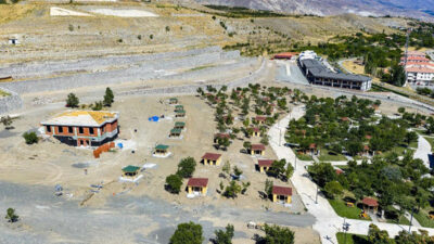 Erzincan Belediyesi, Esentepe Rekreasyon Alanı’nda 3. etap çalışmalarını sürdürüyor. Belediyenin