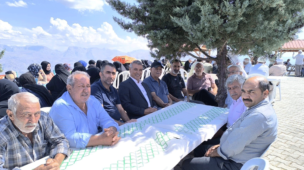 Erzincan’ın Kemah ilçesine bağlı Gediktepe Köyü, anlamlı ve coşkulu bir
