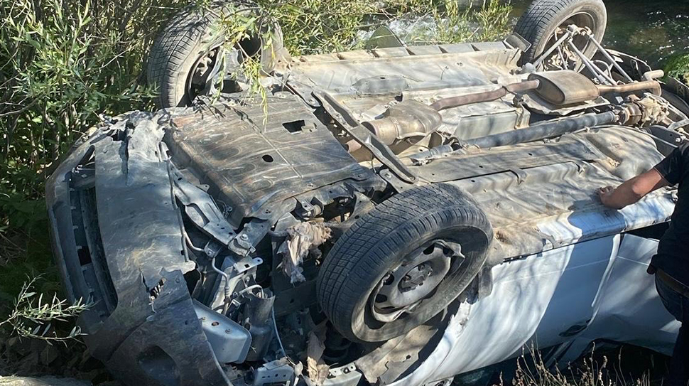 Erzincan-Sivas kara yolunda meydana gelen trafik kazasında, kontrolden çıkan bir
