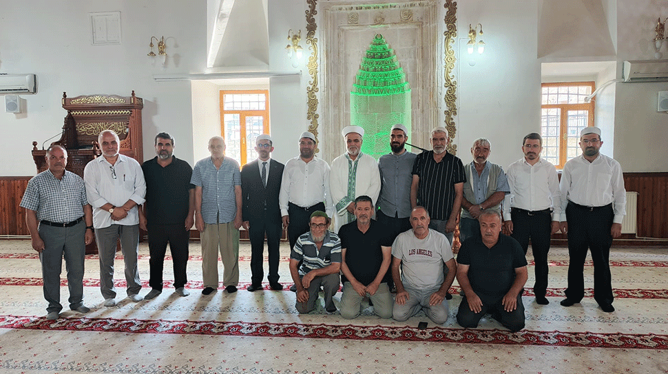 Diyanet İşleri Başkan Yardımcısı Doç. Dr. Burhan İşliyen, Kemah ziyaretinde