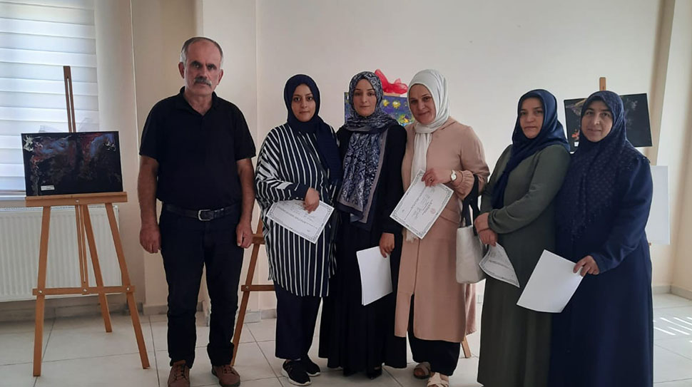 Erzincan’ in Çayırlı ilçesinde açılan 532 saatlik ” Kadın Dış