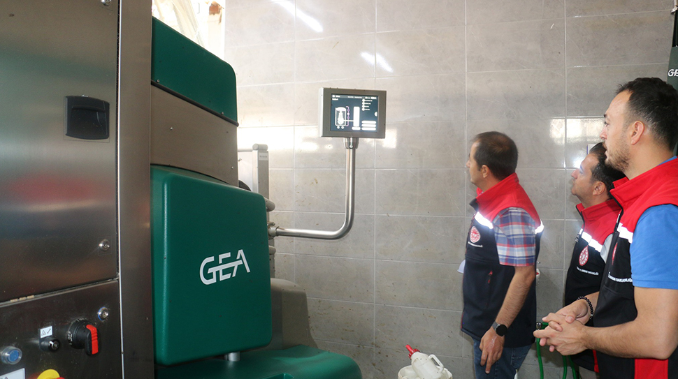 Erzincan’da hayvancılık sektörü teknolojiyle buluşuyor. Tarımsal üretimde modernizasyon adımlarının hız