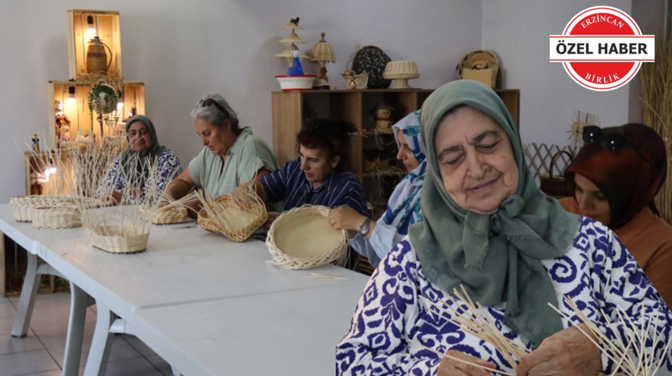 Erzincan’da 74 yaşındaki Nazmiye Karakuzu, ileri yaşına rağmen geleneksel el sanatlarına