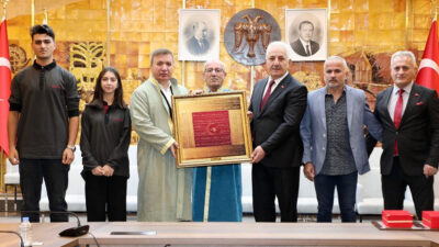 Ahilik Haftası etkinlikleri kapsamında Erzincan Valisi Hamza Aydoğdu, Erzincan Esnaf