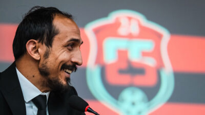 24 Erzincanspor Başkanı Burak Çalık, kulübün ekonomik sorunlarını çözmek için