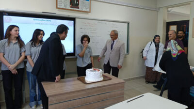 Erzincan Fen Lisesi’nden Reyyan Demiriz, 65 ülkeden 1,6 milyon mektubu