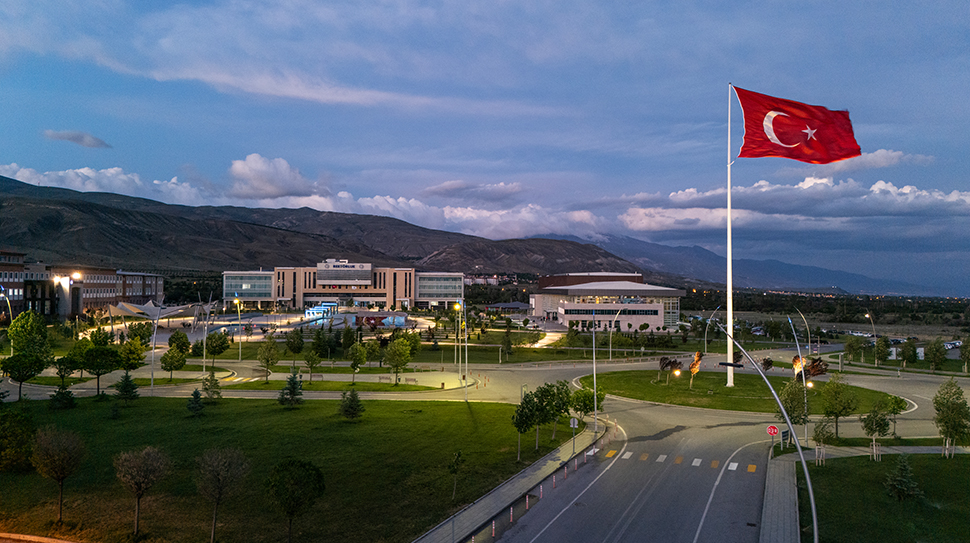 Erzincan Binali Yıldırım Üniversitesi, 2024 yılında akademik yayın kalitesiyle Türkiye’nin
