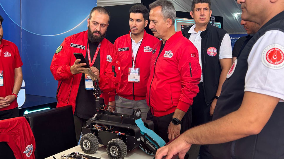 Erzincan Binali Yıldırım Üniversitesi öğrencileri, TEKNOFEST 2025’te dört farklı takım