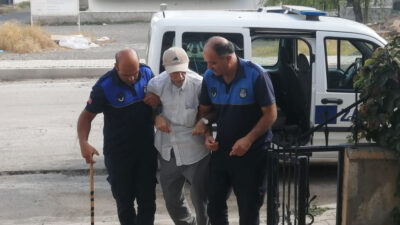 Erzincan’da yürüme zorluğu çeken bir vatandaşa zabıta ekipleri örnek bir