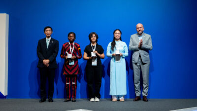 Türkiye’den 15 yaşındaki Reyyan Demiriz, Evrensel Posta Birliği’nin (UPU) düzenlediği