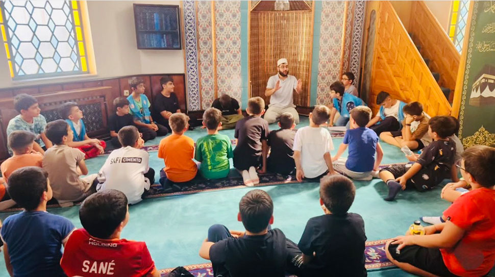 Erzincan İl Müftülüğü Suffe Gençlik Yaz Okulu öğrencileri, eğitim programı