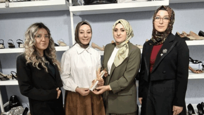 MHP Erzincan KAÇEP Başkanı Fatma Şahin, Ahilik Haftası’nda esnafı ziyaret