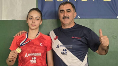 Erzincanlı milli badmintoncu Aleyna Korkut, Finlandiya’da düzenlenen “RSL Finish Junior