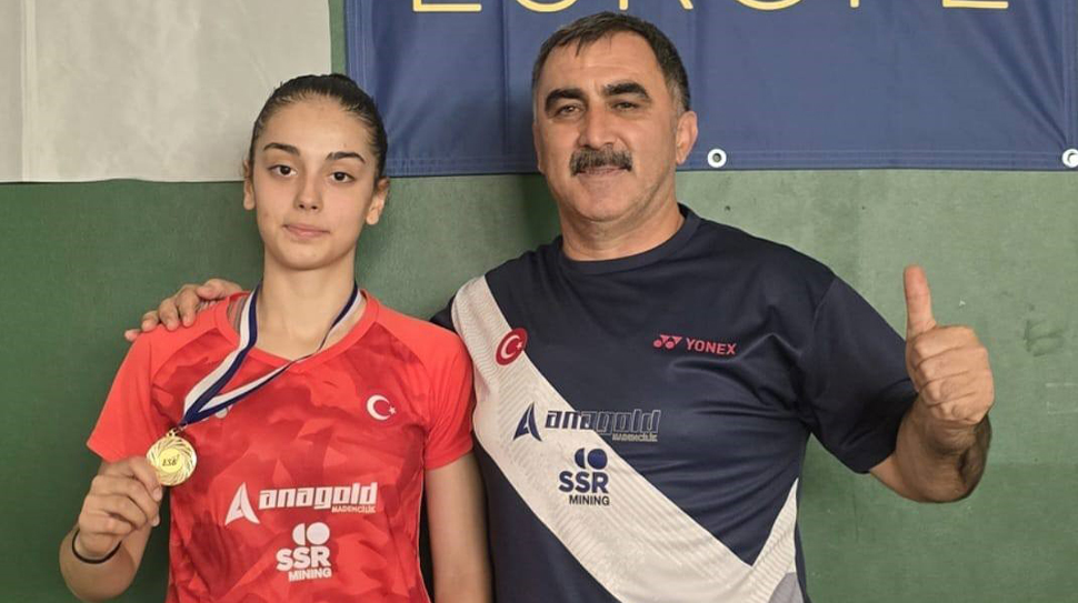 Erzincanlı milli badmintoncu Aleyna Korkut, Finlandiya’da düzenlenen “RSL Finish Junior
