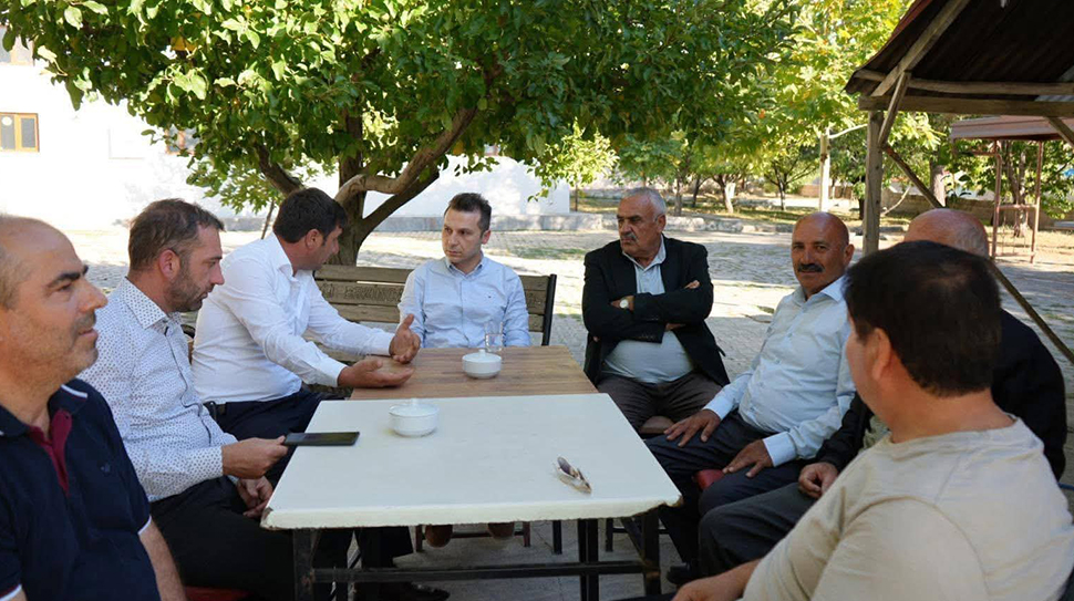 Üzümlü Kaymakamı Buğra Karadağ, Bayırbağ Köyü’ne bir ziyaret gerçekleştirdi. Ziyarette