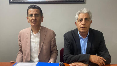 Cumhuriyet Halk Partisi (CHP) Erzincan İl Başkanı Yalçın Tanrıverdi, parti binasında basın