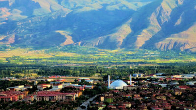 Türkiye İstatistik Kurumu’nun (TÜİK),  2024 verilerine göre Erzincan, 18,5 yıllık