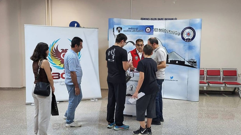 Erzincan İl Emniyet Müdürlüğü, gençlerin güvenli bir geleceğe adım atmaları