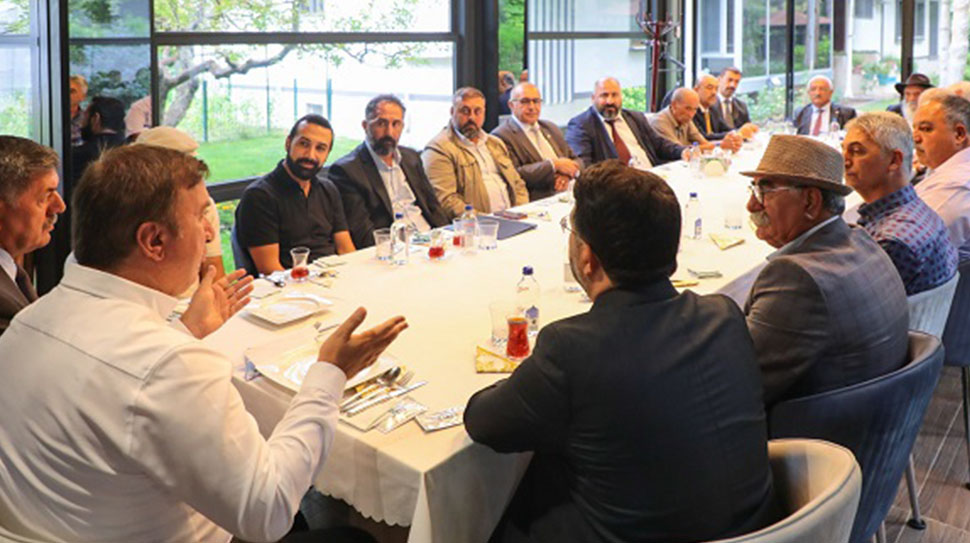 Erzincan Valisi Hamza Aydoğdu, Erzincan’da bulunan cemevlerinin başkanları ve dedeleriyle