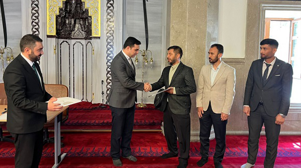İliç Kaymakamı Ömer Sirkeci, Yusuf Ziya Demir Camii’nde düzenlenen aylık