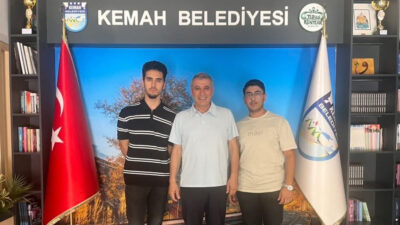 Kemah Belediyesi, ilçede bir ilke imza atarak üniversite öğrencilerine aylık