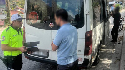 Erzincan’da 16 ekip ve 54 personelin katılımıyla okul çevreleri, parklar,