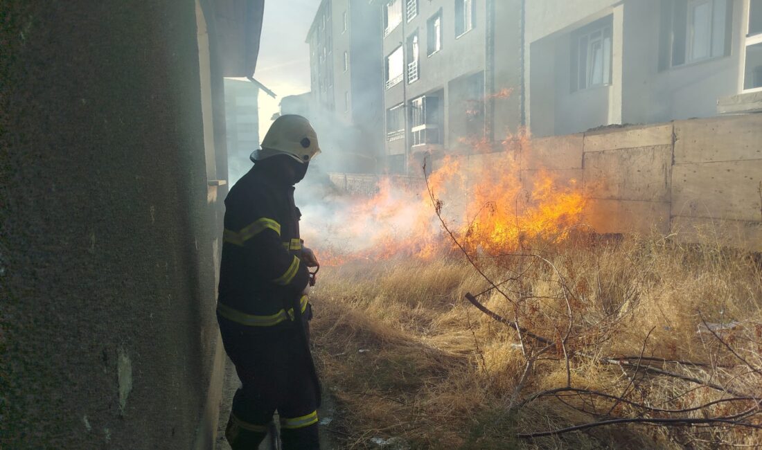 Erzincan’da kuru otların bulunduğu bahçede çıkan yangın büyümeden söndürüldü. Yangın,