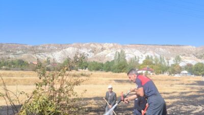 Erzincan’da çıkan arazi yangınına itfaiye ekipleri müdahale ederek söndürdü. Olay,