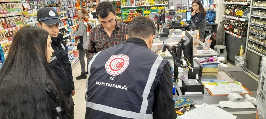 Ticaret Bakanlığı, fiyat oyunlarını bitirecek yeni düzenlemeyi duyurdu. Lokantadan pastaneye,