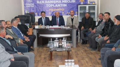 AK Parti Kemah İlçe Başkanlığı tarafından düzenlenen İlçe Danışma Meclisi