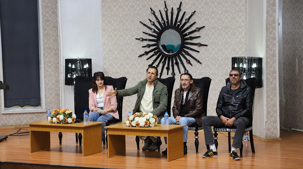 Festival Kapsamında Öğrencilere Sinema Sektörü Anlatıldı Uluslararası Erzincan Kısa Film Festivali kapsamında, Erzincan Belediyesi Çok Amaçlı