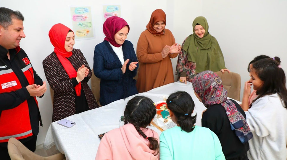 Çocuk Evlerinde Mutlu Bir Cumhuriyet Bayramı Erzincan Aile ve Sosyal Hizmetler İl Müdürlüğüne bağlı Çocuk Evleri