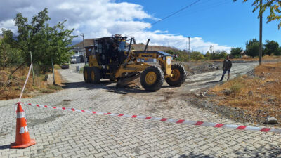 Erzincan Belediyesi Fen İşleri Müdürlüğü ekipleri tarafından Geçit Yerleşkesi’nde başlatılan