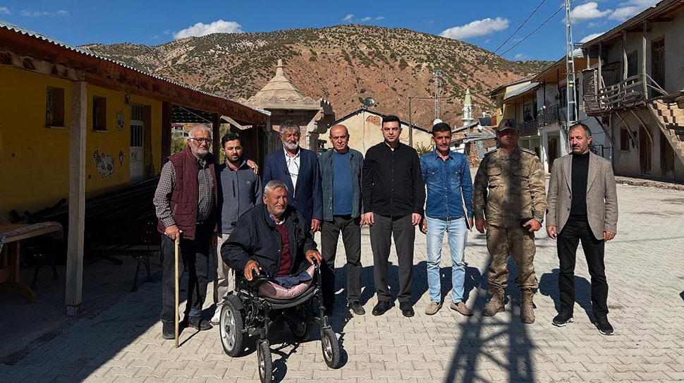 İliç Kaymakamı Ömer Sirkeci, ilçe genelinde yürütülen kamu hizmetlerini yerinde