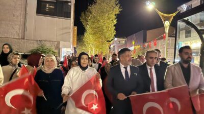 AK Parti Erzincan İl Başkanlığı, 100 yöneticisiyle gerçekleştirdiği esnaf ziyaretlerinde