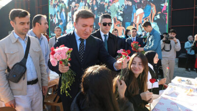 Erzincan Valiliği, Binali Yıldırım Üniversitesi’ni kazanarak kente gelen üniversite öğrencilerini