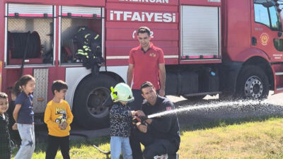 Erzincan Şehit Jandarma Uzman Çavuş Fırat Kılıç İlkokulu Anaokulu öğrencileri,